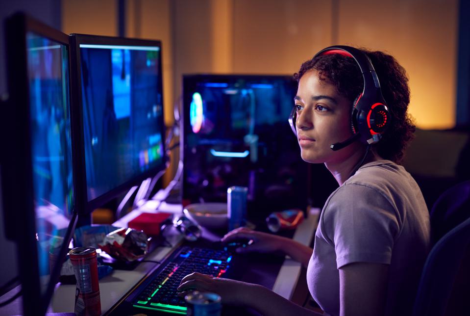 THE GIRL GAMER. DO THEY EXIST?